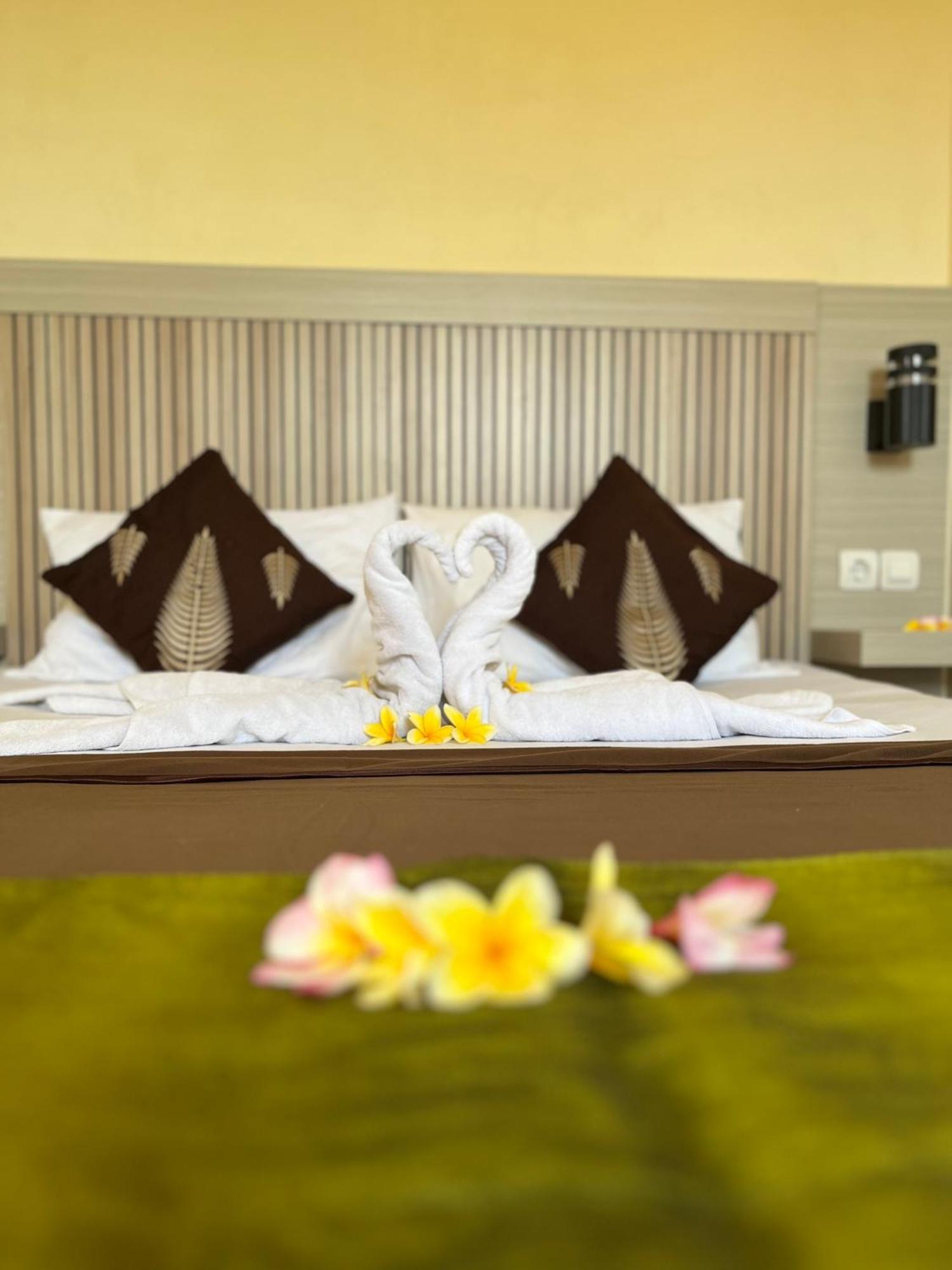 Lionk Bali House Bed & Breakfast Ubud Exterior foto