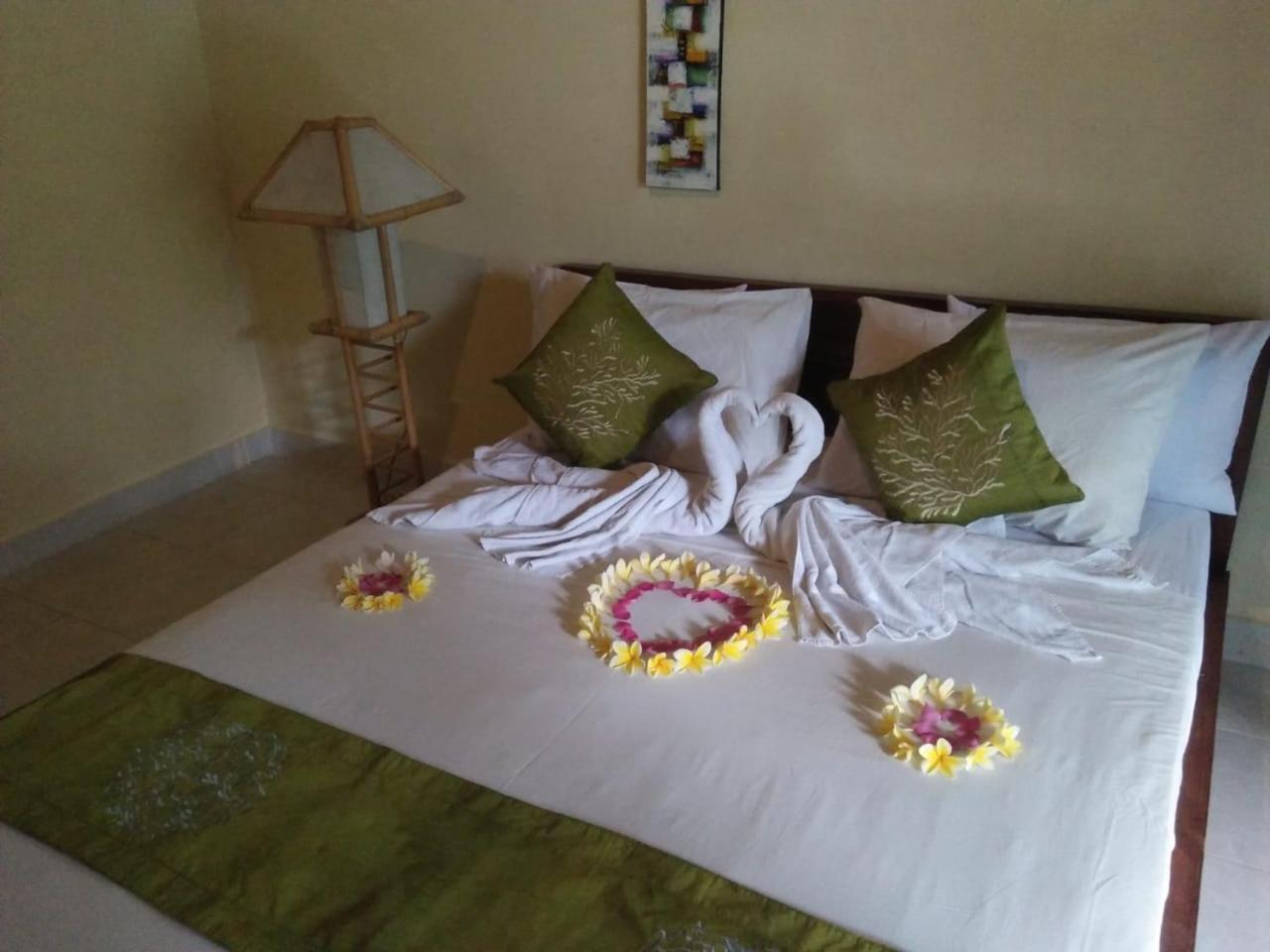 Lionk Bali House Bed & Breakfast Ubud Exterior foto