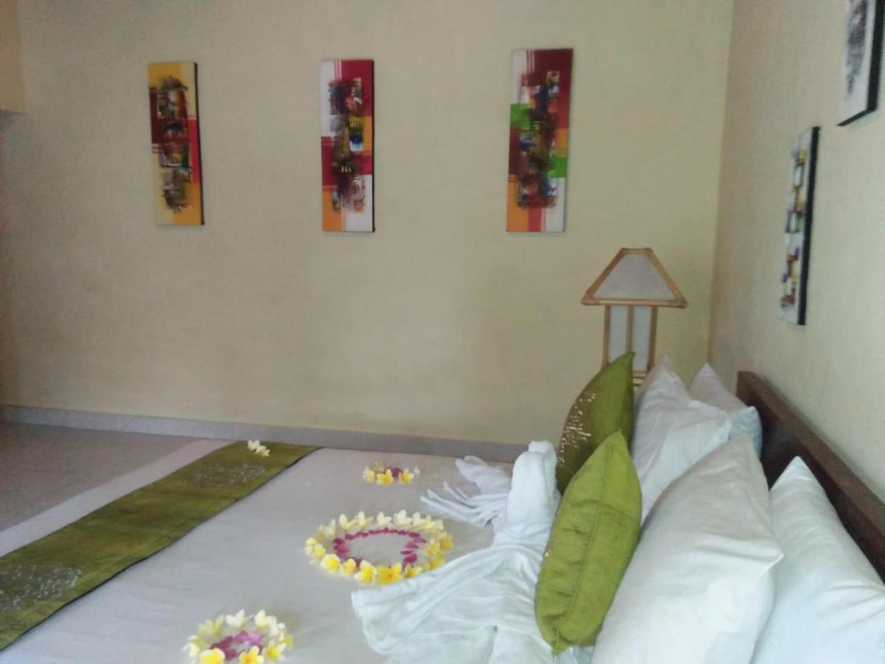 Lionk Bali House Bed & Breakfast Ubud Exterior foto